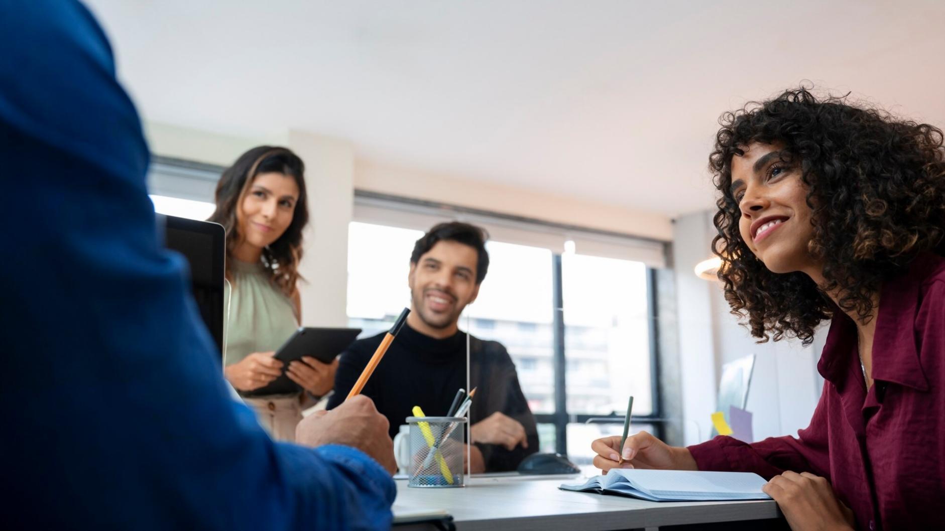 Pembelajaran investasi dengan pendekatan studi kasus nyata